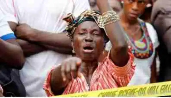 Photos From The Mass Burial Of Sierra Leone